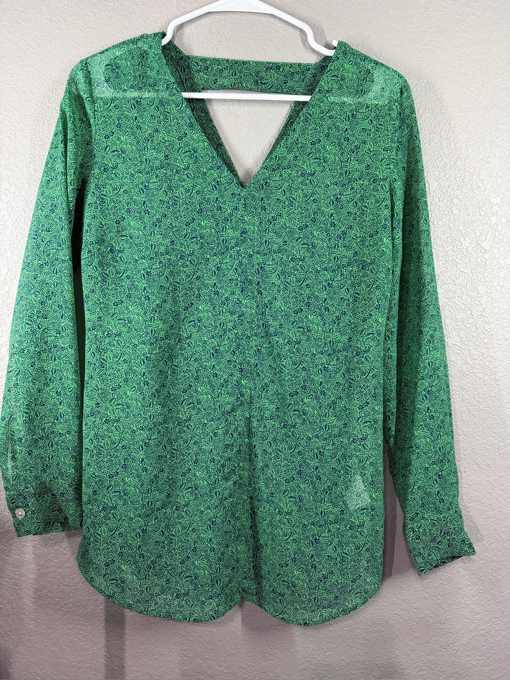 CAbi Green Paisley V-Neck Long Sleeve Tunic